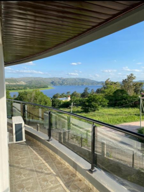 Departamento con vistas al lago en Veneto Village